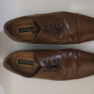 Express Brown Leather Oxford Shoes with Cap Toe